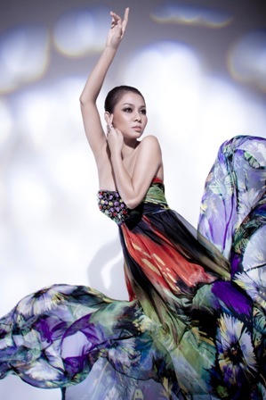 Thu Minh “Đố ai hát được”